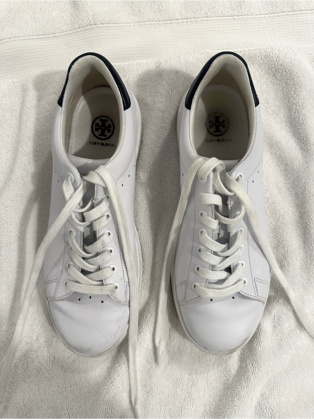 Tory Burch White Leather Low-Top Sneakers with Navy Heel size 9